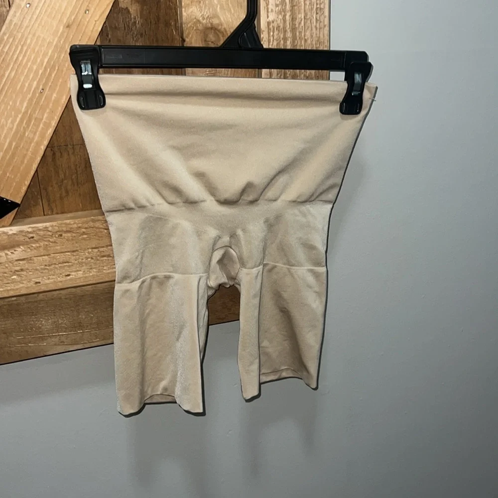 Red Hot‎ Spanx lg